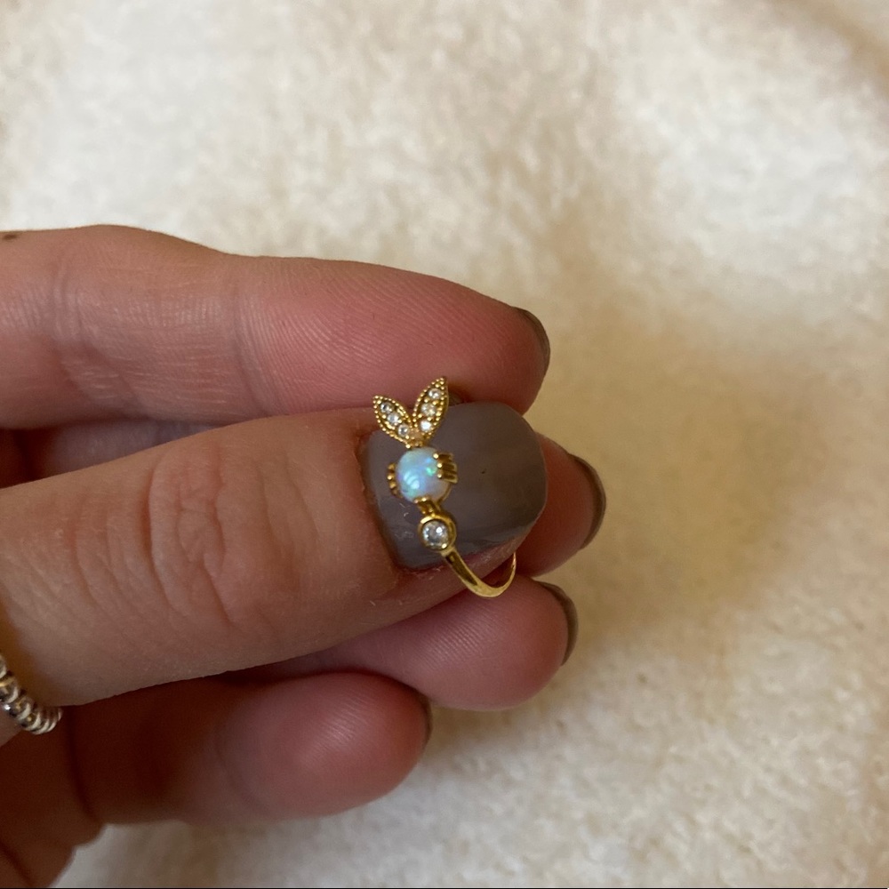 Dainty gold & opal ring